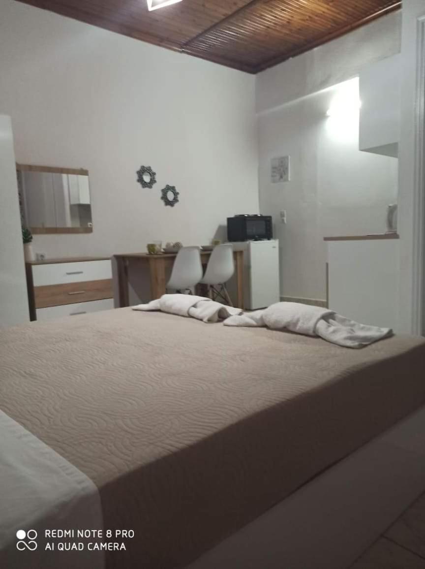 Amadeus Hawaii & Apartment