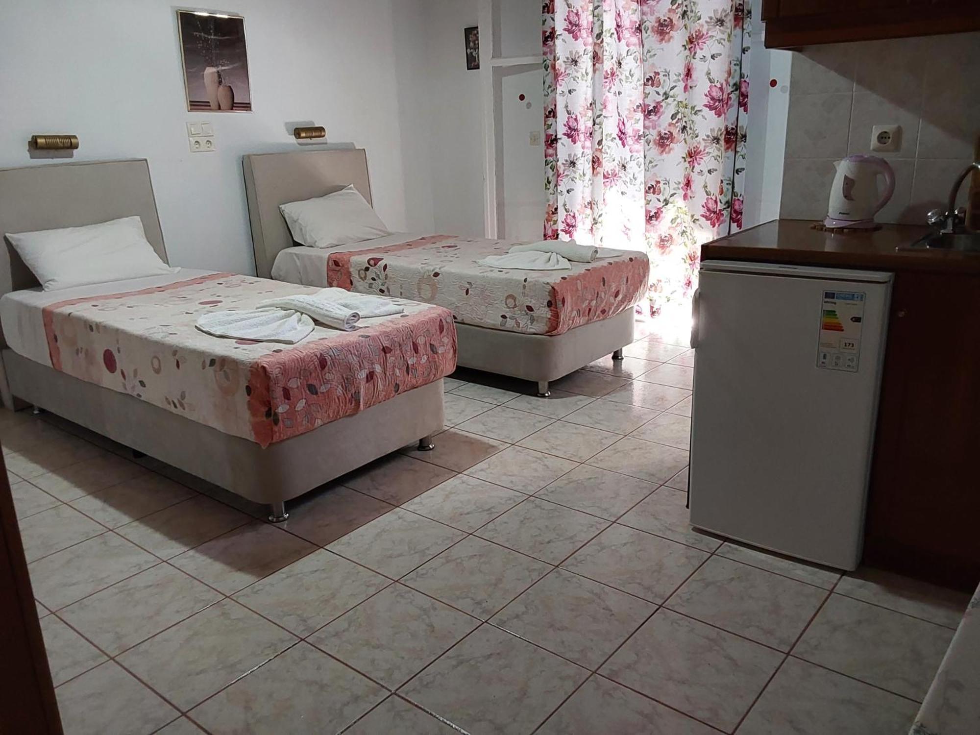 Amadeus Hawaii & Apartment Sidari (Corfu)